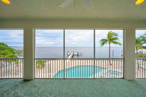1532 Shaw Dr, Key Largo, FL 33037