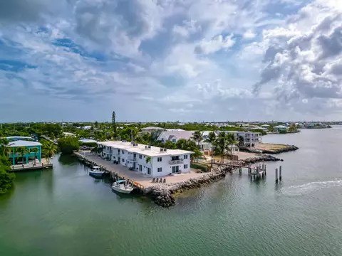 1215 97th St #1, Marathon, FL 33050