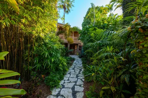 908 Fleming St, Key West, FL 33040 photo 3