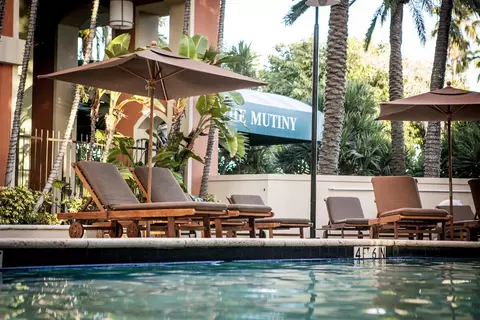 2951 S Bayshore Dr #517, Miami, FL 33133