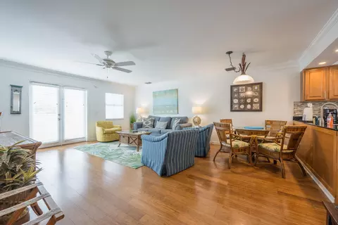 1075 Duval St #R14, Key West, FL 33040