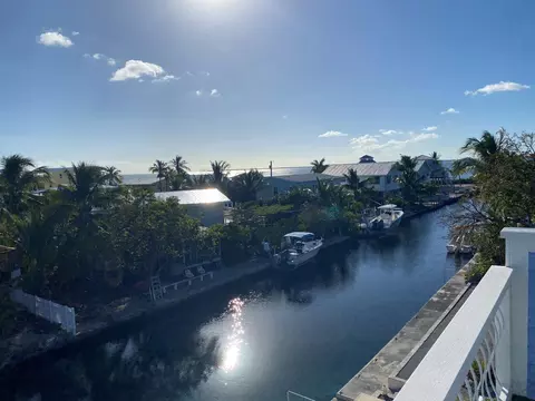 22974 Anne Bonny Ln, Cudjoe Key, FL 33042