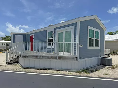 6099 Overseas Hwy #10E, Marathon, FL 33050