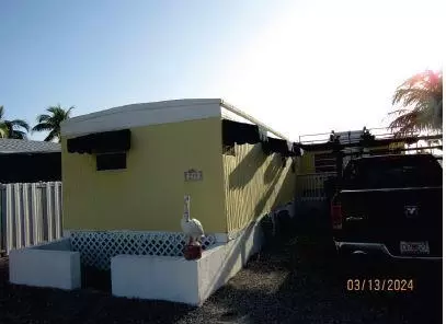 213 Banyan Ln, Key Largo, FL 33037