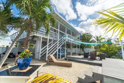 27392 Anguila Ln, Ramrod Key, FL 33042