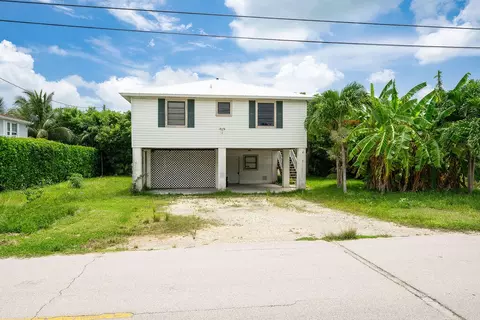 19518 Caloosa St, Sugarloaf Key, FL 33042