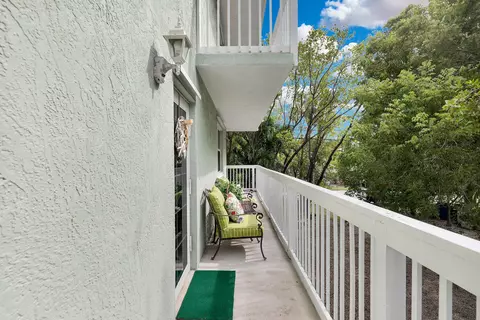 4 Snapper Ave, Key Largo, FL 33037 photo 2