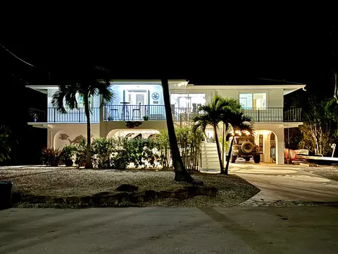 30336 Eagle Ln, Big Pine Key, FL 33043 photo 2