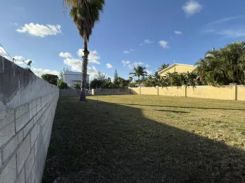 414 Cactus Dr, Key Haven, FL 33040 photo 4