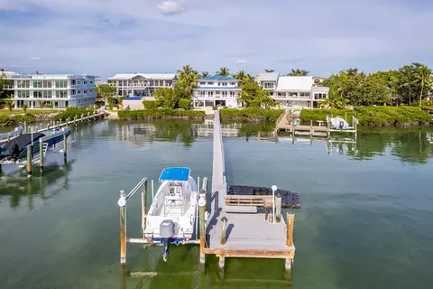 39 N Bounty Ln, Key Largo, FL 33037