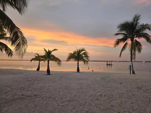 96 Avenue B Ave, Key Largo, FL 33037 photo 2