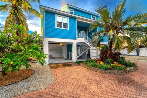 17159 Amberjack Ln, Sugarloaf Key, FL 33042