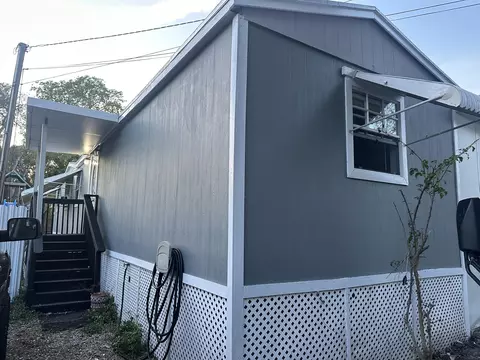 607 Rose Pl, Key Largo, FL 33037