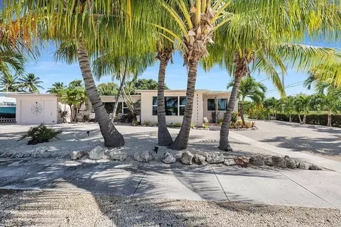 1280 Harbor Dr, Marathon, FL 33050 photo 4