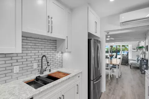 1280 Harbor Dr, Marathon, FL 33050 photo 9