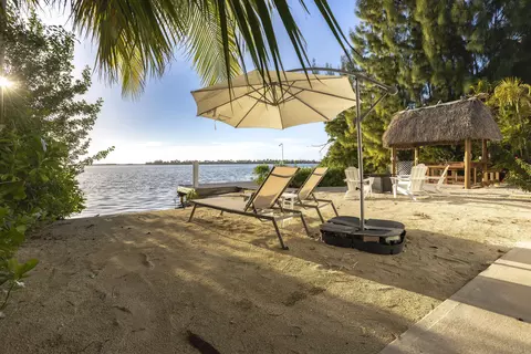 70 Bay Dr, Saddlebunch, FL 33040 photo 21