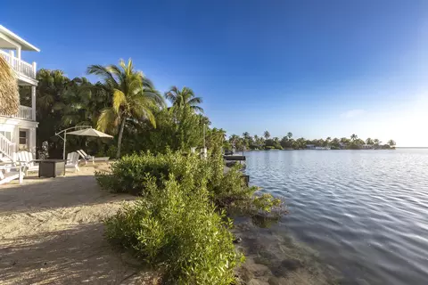 70 Bay Dr, Saddlebunch, FL 33040 photo 26
