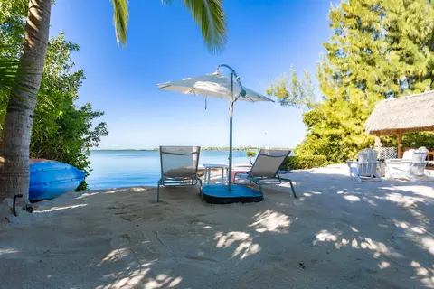 70 Bay Dr, Saddlebunch, FL 33040 photo 20