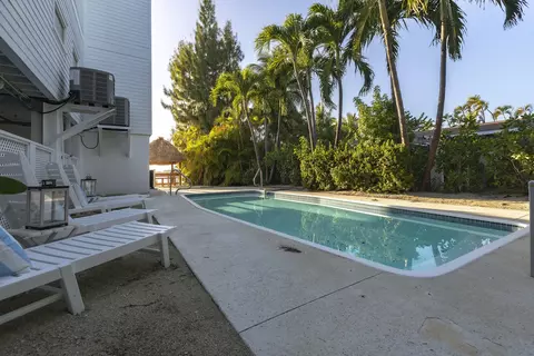 70 Bay Dr, Saddlebunch, FL 33040 photo 32