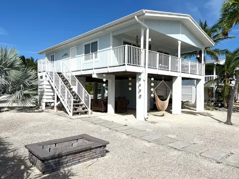 27438 Haiti Ln, Ramrod Key, FL 33042
