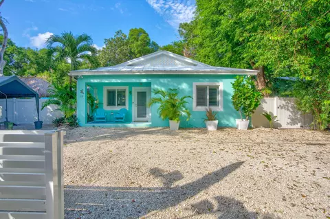 119 Gumbo Limbo Dr, Key Largo, FL 33037
