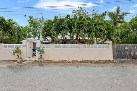 1201 Thompson St, Key West, FL 33040 photo 3