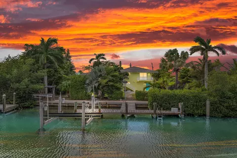 323 Calzada De Bougainville, Marathon, FL 33050