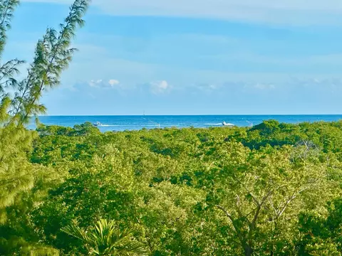 3930 S Roosevelt Blvd #E304, Key West, FL 33040