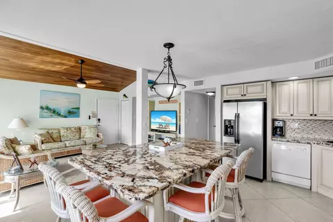 120 Cortez Dr #F1, Islamorada, FL 33036