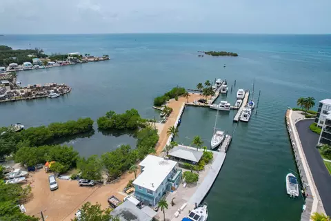 1466 Overseas Hwy #12, Marathon, FL 33050