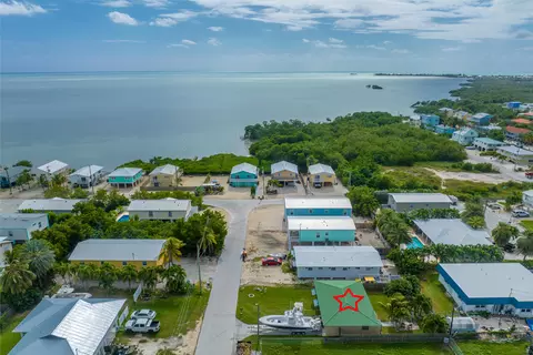 825 65th St, Marathon, FL 33050