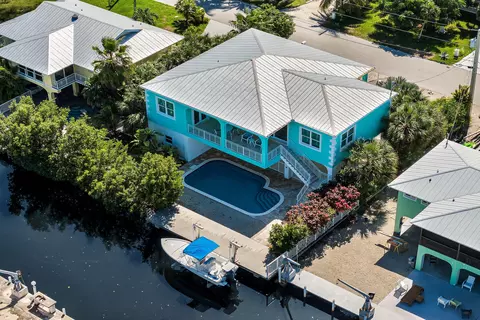 30343 Falcon Ln, Big Pine Key, FL 33043