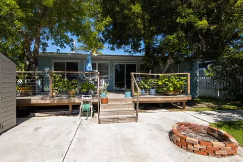 Exterior - 29030 Iris Dr, Big Pine Key, FL 33043 photo 7 of 8