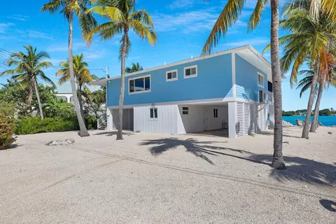 Exterior - 138 Brian Rd, Marathon, FL 33050 photo 5 of 11