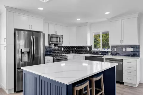 Kitchen - 138 Brian Rd, Marathon, FL 33050 photo 2 of 5