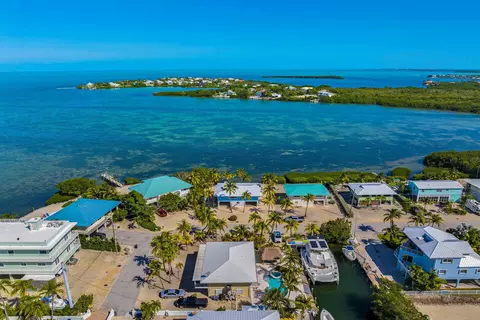 View/Area - 138 Brian Rd, Marathon, FL 33050 photo 2 of 9