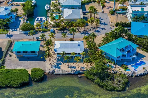 View/Area - 138 Brian Rd, Marathon, FL 33050 photo 6 of 9