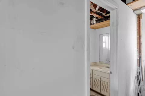 Entry Way - 138 Brian Rd, Marathon, FL 33050 photo 1 of 1