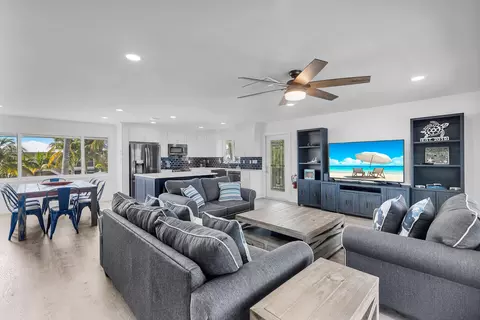 Living - 138 Brian Rd, Marathon, FL 33050 photo 5 of 6