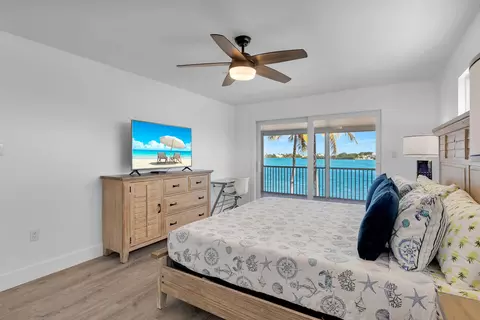 Bedroom - 138 Brian Rd, Marathon, FL 33050 photo 2 of 6