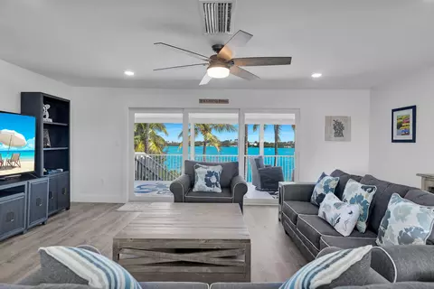 Living - 138 Brian Rd, Marathon, FL 33050 photo 6 of 6
