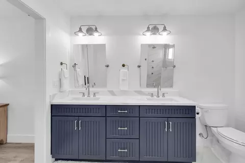 Bath - 138 Brian Rd, Marathon, FL 33050 photo 2 of 5