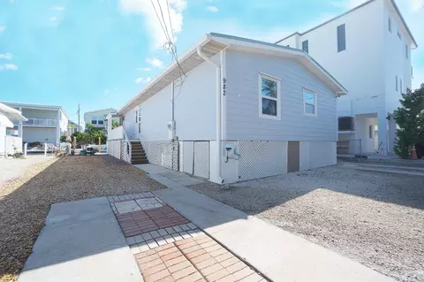 982 81st St, Marathon, FL 33050