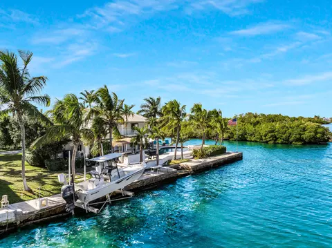 28 Aster, Key West, FL 33040 photo 3
