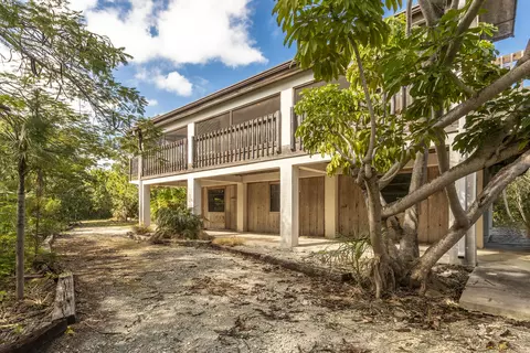 30631 15th St, Big Pine Key, FL 33043