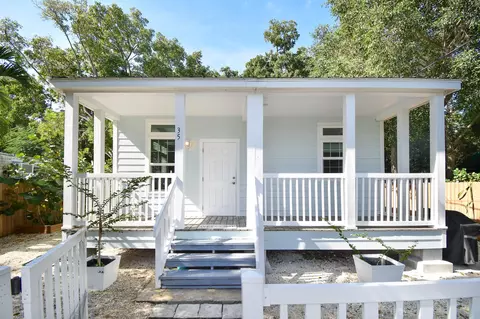 35 Rose Pl, Key Largo, FL 33037
