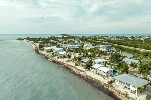 View/Area - 133 Sunset Dr, Islamorada, FL 33036 photo 15 of 17