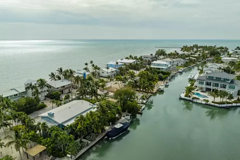 View/Area - 133 Sunset Dr, Islamorada, FL 33036 photo 13 of 17
