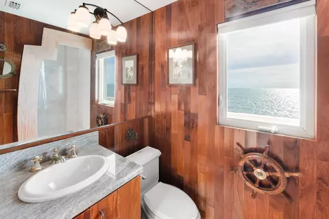Bath - 133 Sunset Dr, Islamorada, FL 33036 photo 5 of 5
