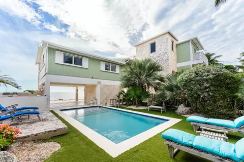 Exterior - 133 Sunset Dr, Islamorada, FL 33036 photo 6 of 22
